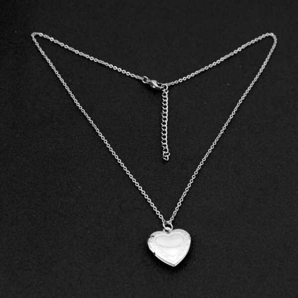 Vintage Silver Heart Locket Necklace – Engraved Photo Pendant 💖📸 - Image 7