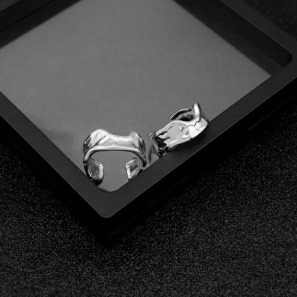 Organic Molten Silver Adjustable Ring – Minimalist Handmade Style ✨💍 - Image 3